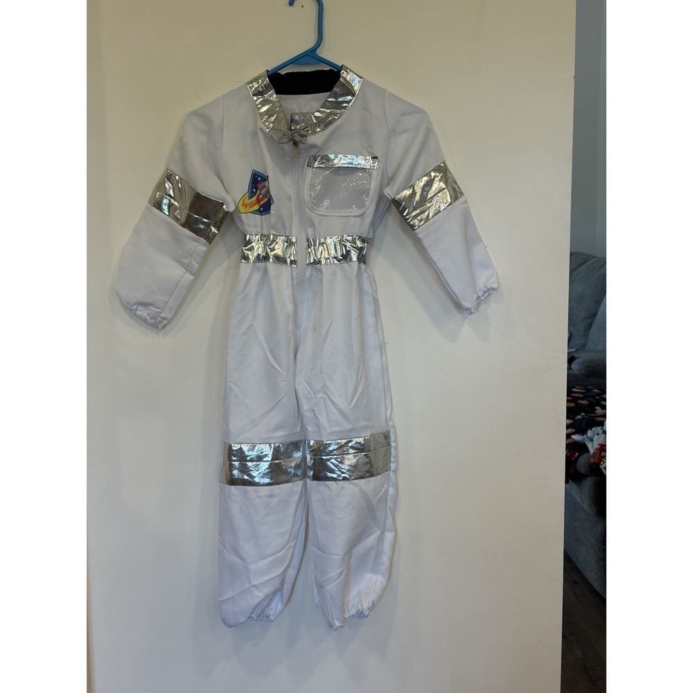 Melissa and Doug Astronaut Space Suit Patch Helmet Halloween Dress Up 3-6 Yrs